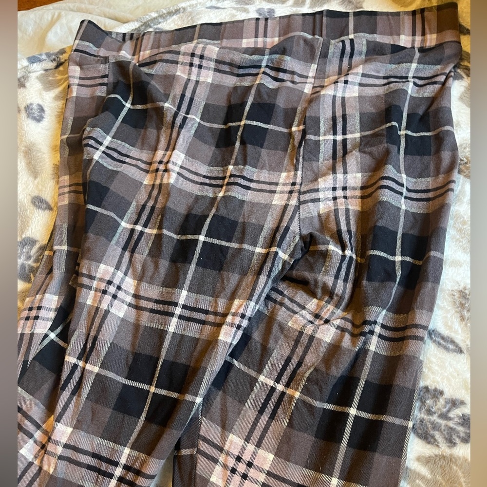 size 3 X torrid leggings $25